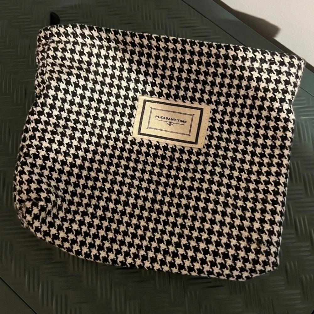 Assorted Patterned Pouches - Picture 2 of 6